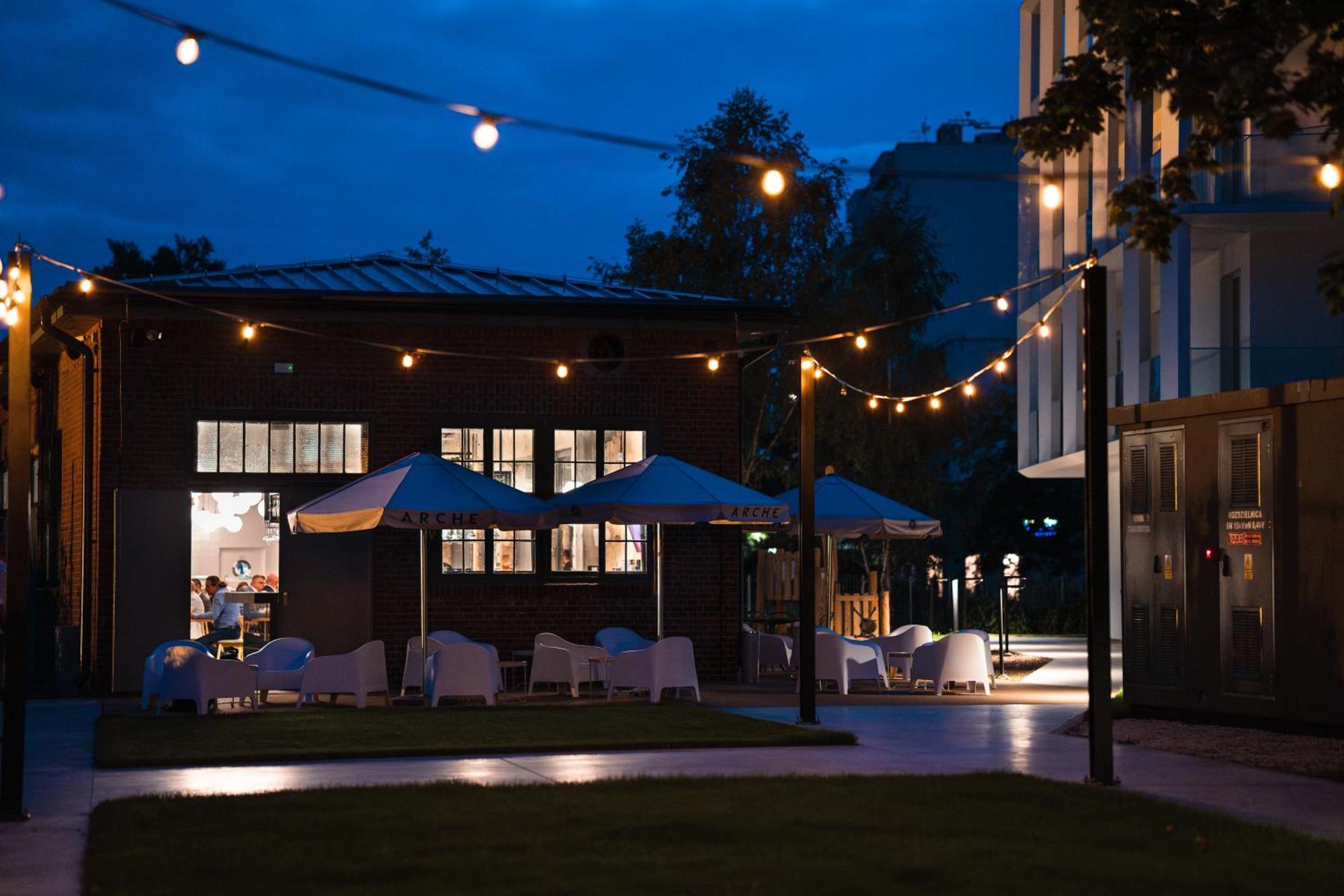 Hotel Arche Fabryka Samolotow W Mielnie 미엘노 외부 사진