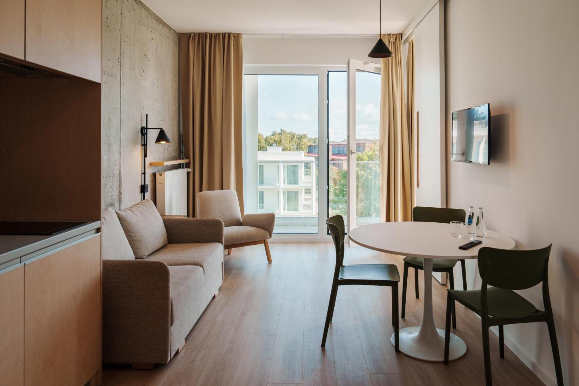 Hotel Arche Fabryka Samolotow W Mielnie 미엘노 외부 사진